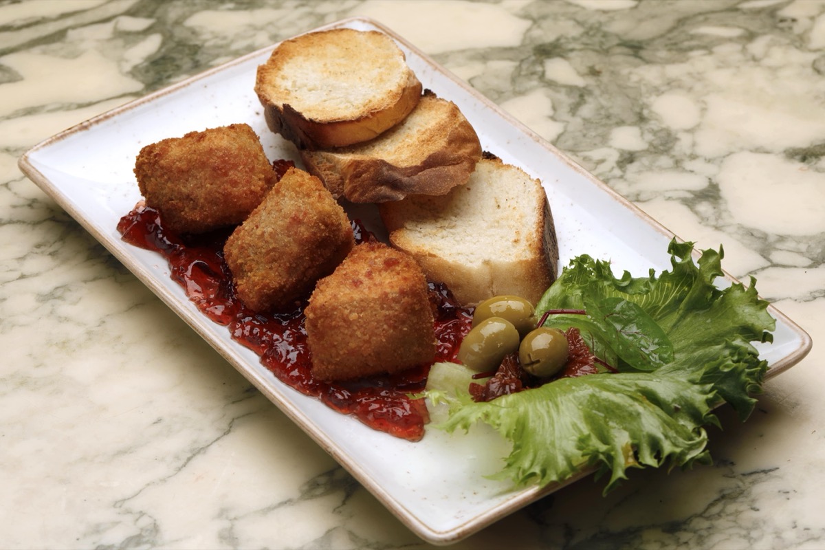 Deep-fried Camembert starter